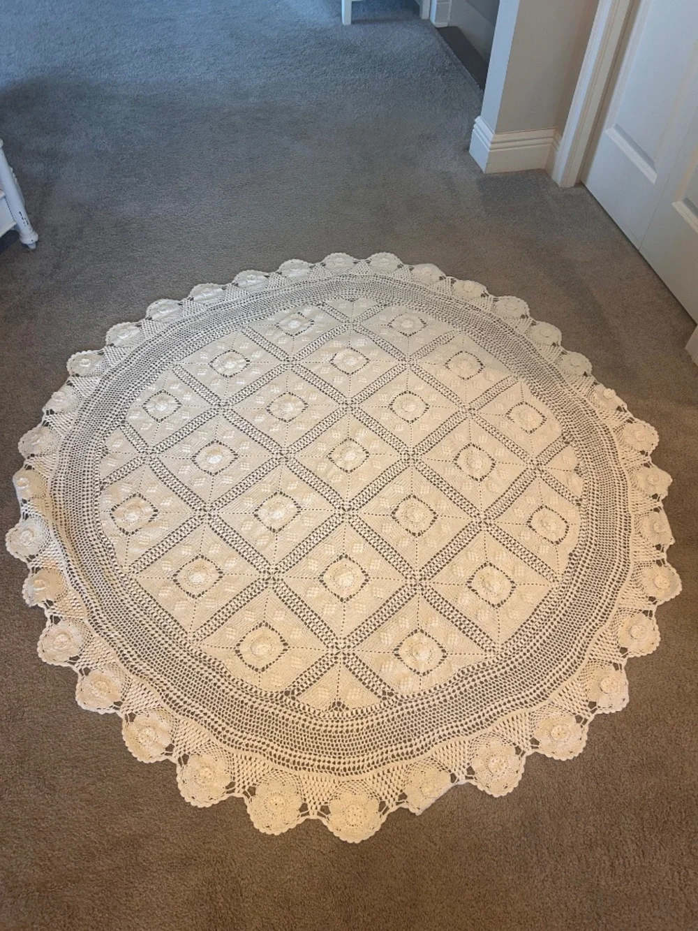 Beautiful Vintage Hand Crocheted Round Cream Tablecloth